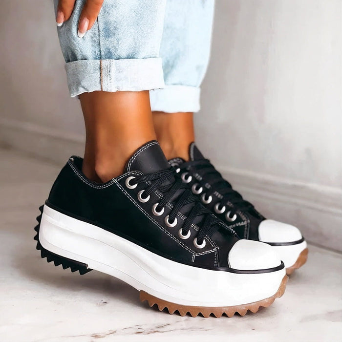 Women's Round Toe Multi-Panel Platform Lace-Up Low Top Sneakers